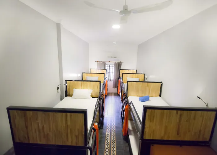 Pool Party Hostel