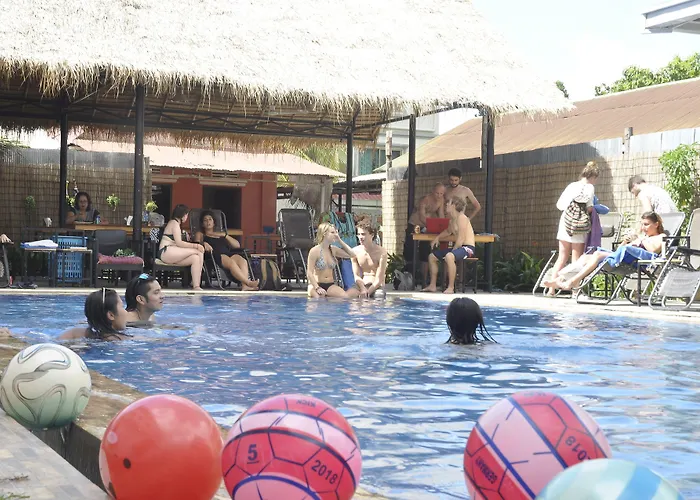 Hostel Pool Party Siem Reap