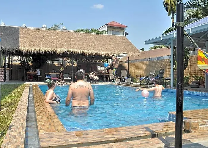 Pool Party *