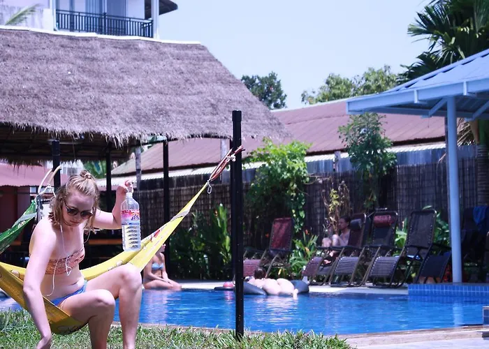 Pool Party *